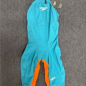 Speedo LZR pure Valor Fastskin Teal and Orange Size 28